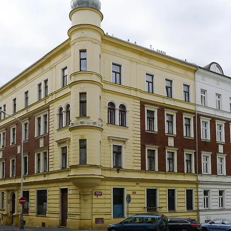 Apartment Metro By Main Train And Bus Station Prague